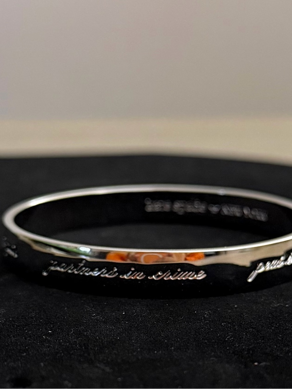 Kate Spade Best Friend Ever Bangle NWOT - Picture 3 of 7
